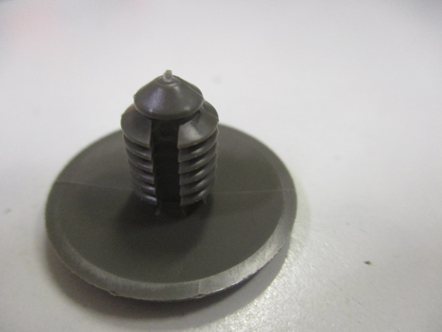 Nissan Y61 Patrol Genuine Trim Clip New Part