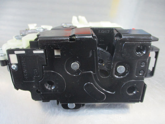 VW Polo 9N3/T5 Transporter Genuine Door Catch New Part