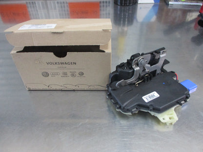 VW Polo 9N3/T5 Transporter Genuine Door Catch New Part