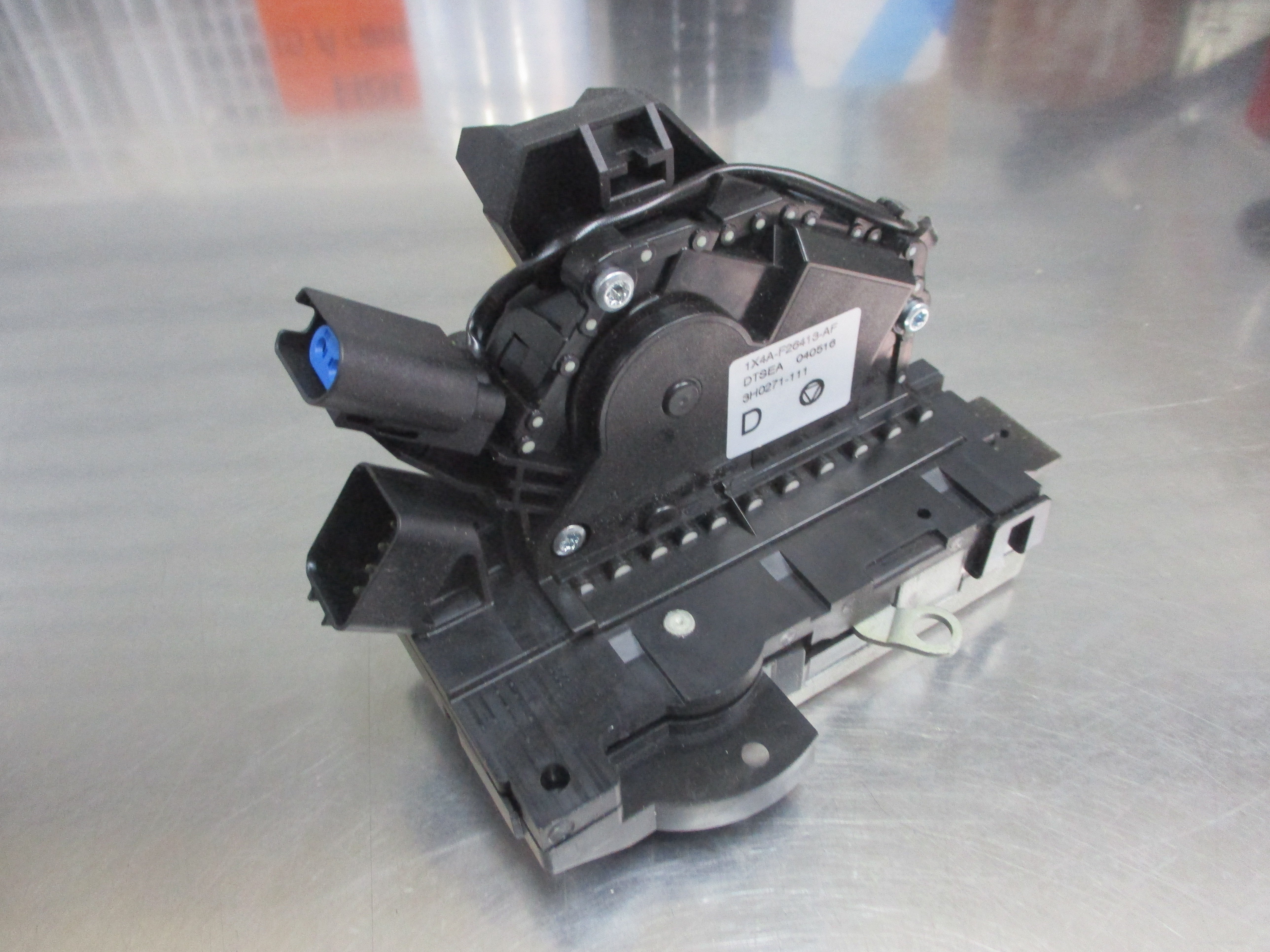 Jaguar X-Type Genuine Left Hand Rear Door Lock Actuator With Dead