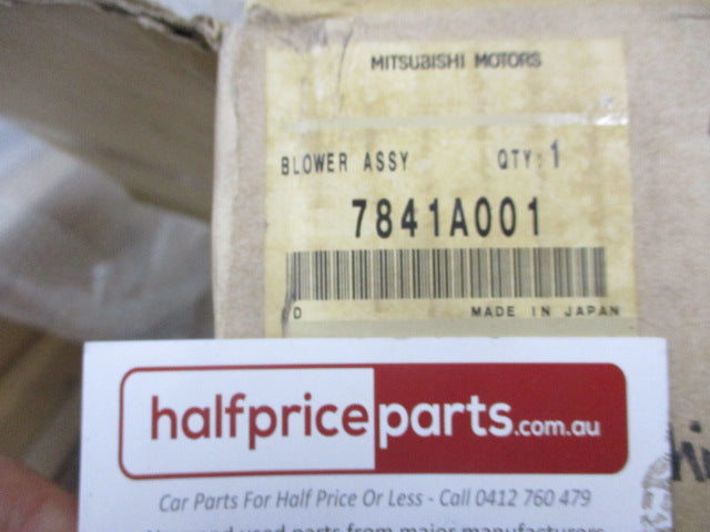 Mitsubishi Pajero Genuine Rear Heater Blower Assembly New Part