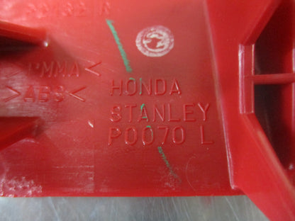 Honda CRV Genuine Passenger Side Rear Bumper Reflector New