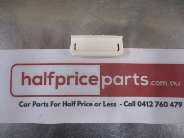 Mitsubishi Outlander Genuine Drip Moulding Clip New Part