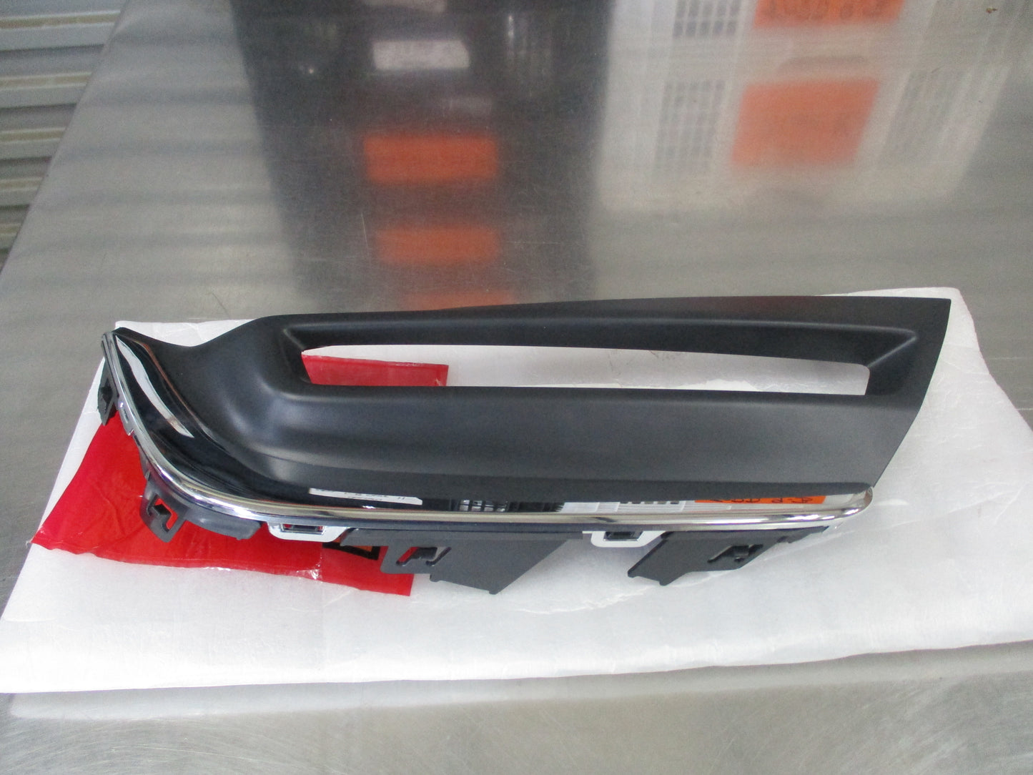 Honda CRV Prestige Genuine Right (Drivers) Side Fog Light Bezel New