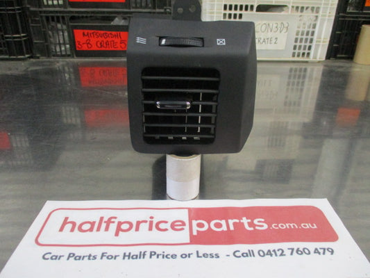 Toyota Prado 120 Series Genuine Left Hand Outer Front Air Vent Assembly New Part