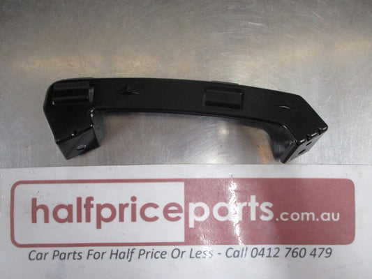 Hyundai Elantra Genuine Right Hand Front Side Bumper Mounting Bracket New Part