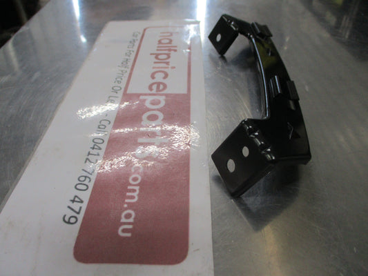 Hyundai Elantra Genuine Right Hand Front Side Bumper Mounting Bracket New Part