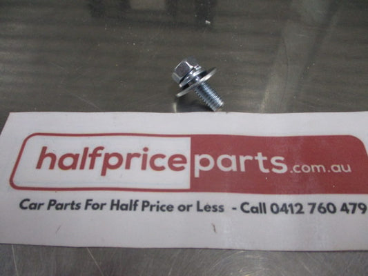Mitsubishi ML Triton Genuine Side Step Bolt-Washer 8x20mm New Part