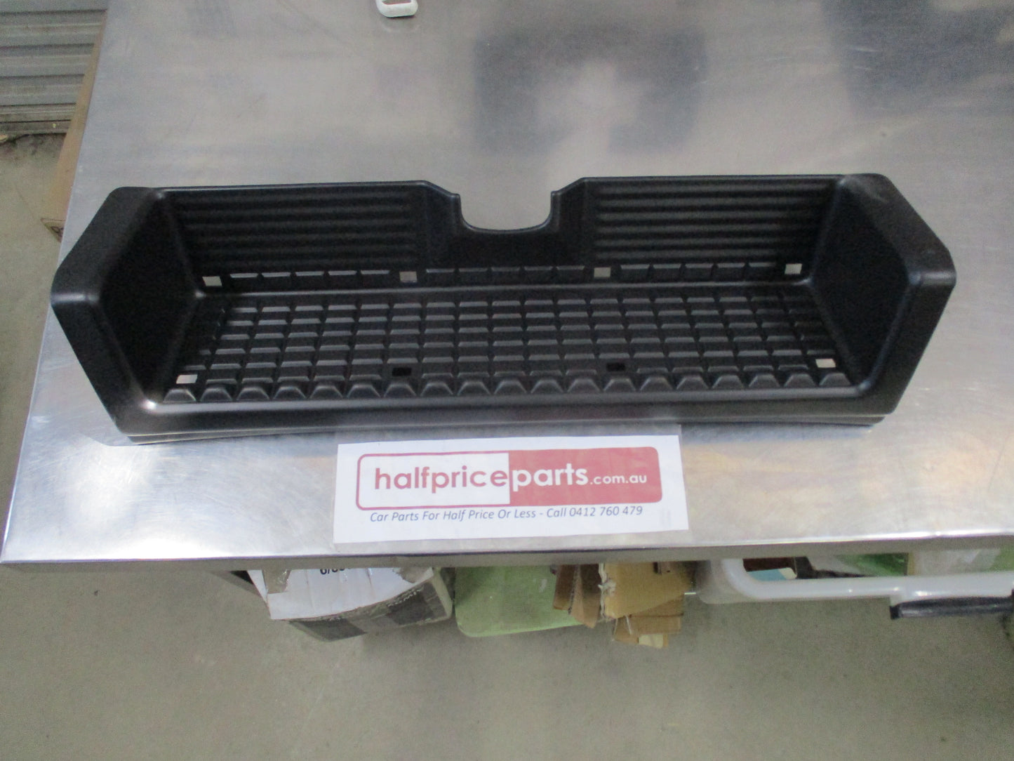 Mazda E2000/E2200 Genuine Right Hand Rear Step Cover New Part