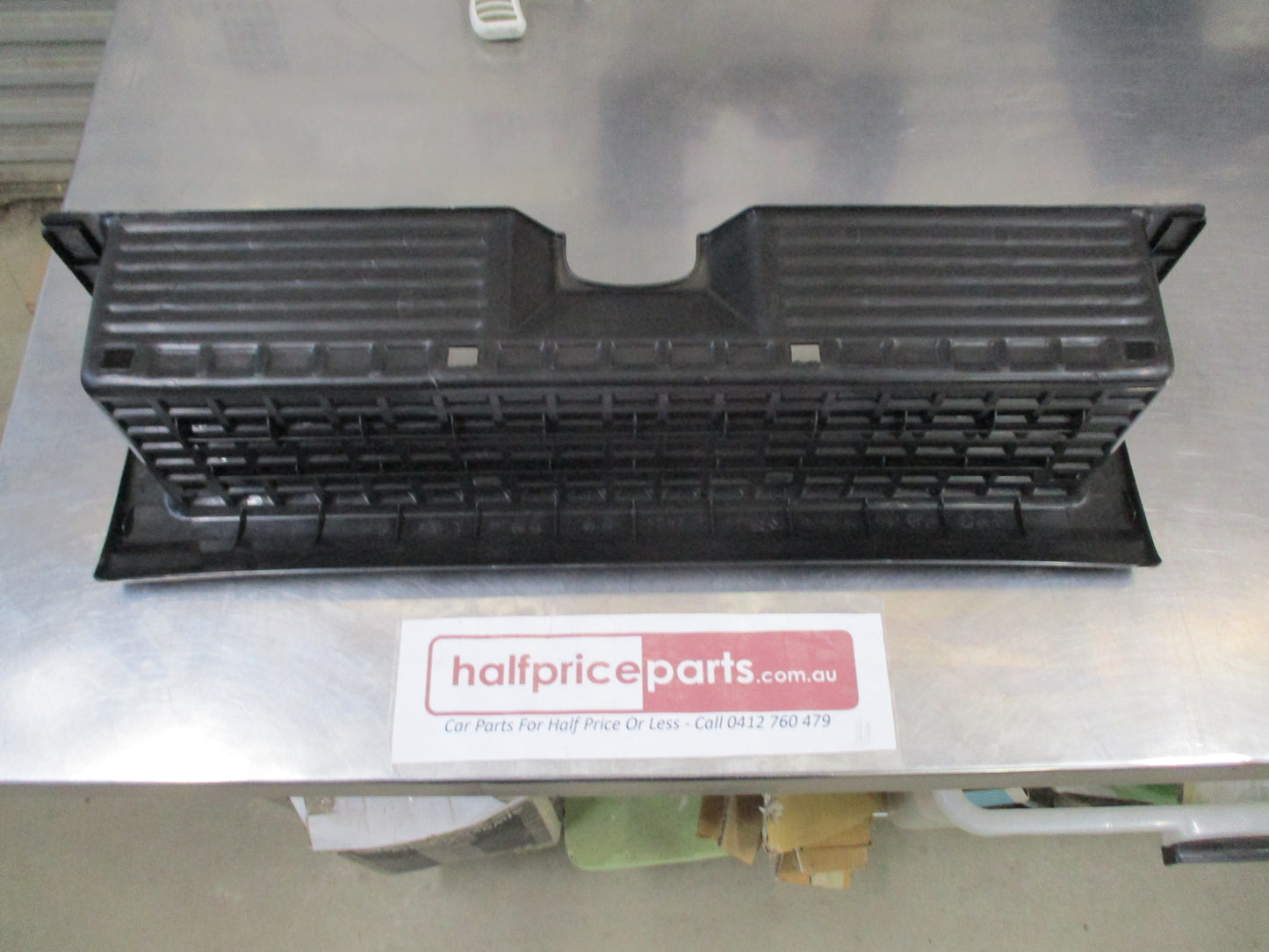 Mazda E2000/E2200 Genuine Right Hand Rear Step Cover New Part