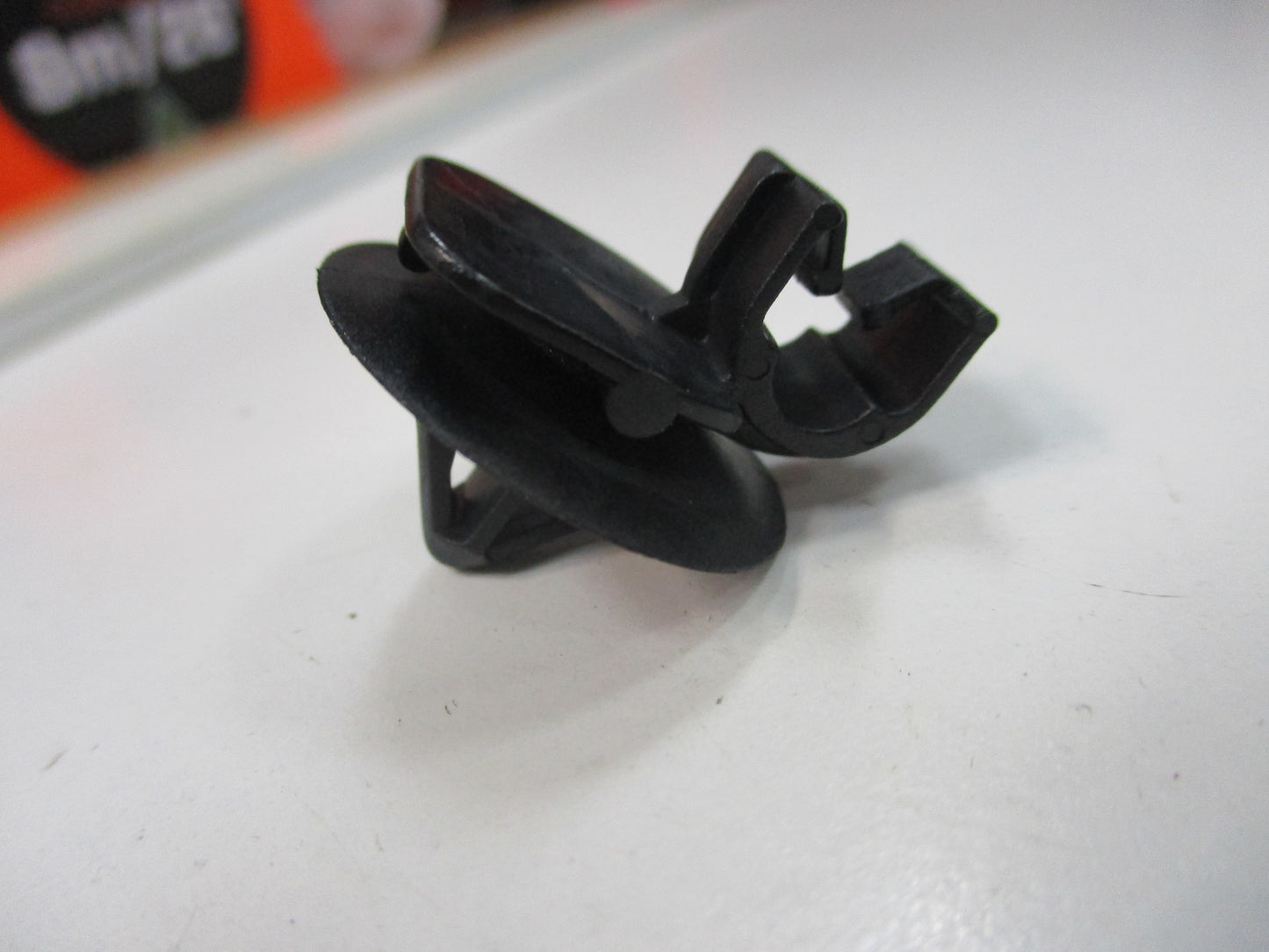Holden Genuine Hydraulic Line Clip New Part