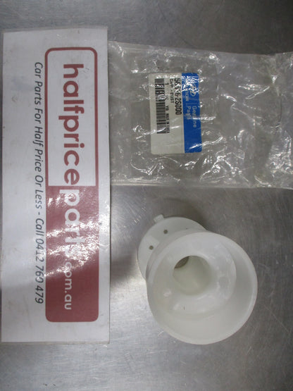 Hyundai Tucson/Santa Fe Genuine Steering Colum Dust Cap New Part