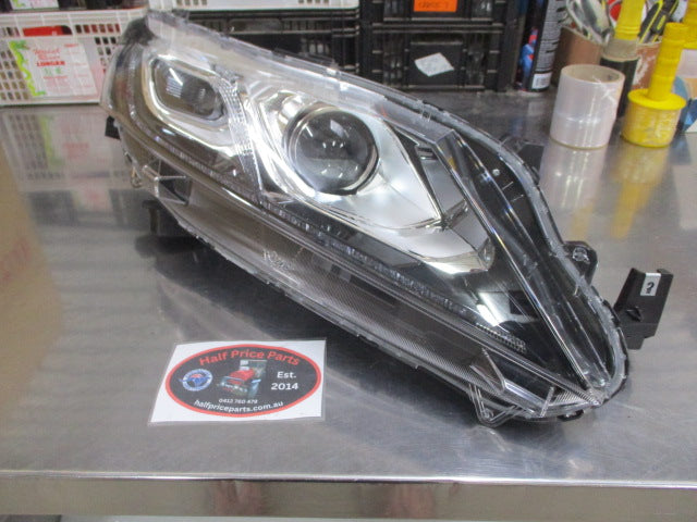 Mitsubishi Eclipse Cross Genuine Right Hand Front Head Light Assembly (Drivers) New Part