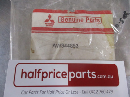 Mitsubishi Genuine Oil Seal Camshaft New Part