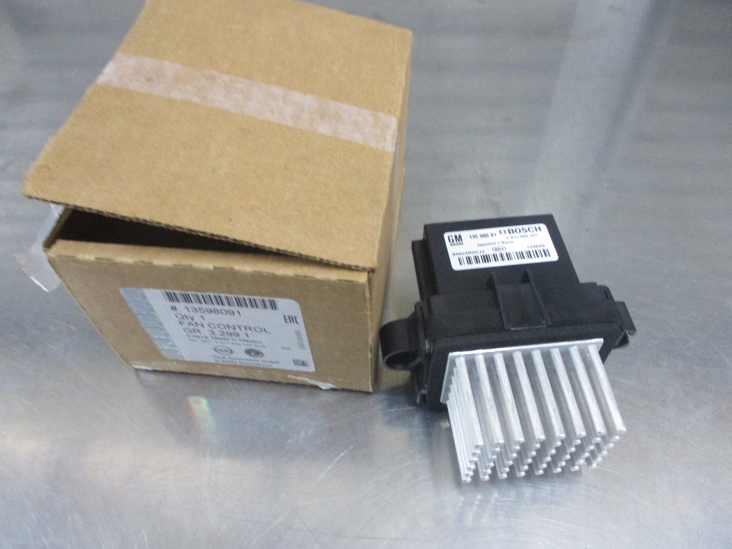 Holden Astra J/Insignia/Zafira Genuine Blower Motor Resistor Regulator New Part