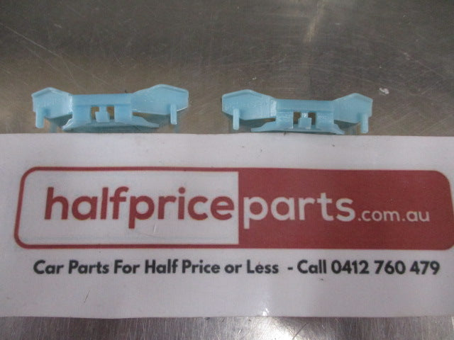 Mitsubishi Mirage Genuine Roof Moulding Clips (Pack Of 2) New Part