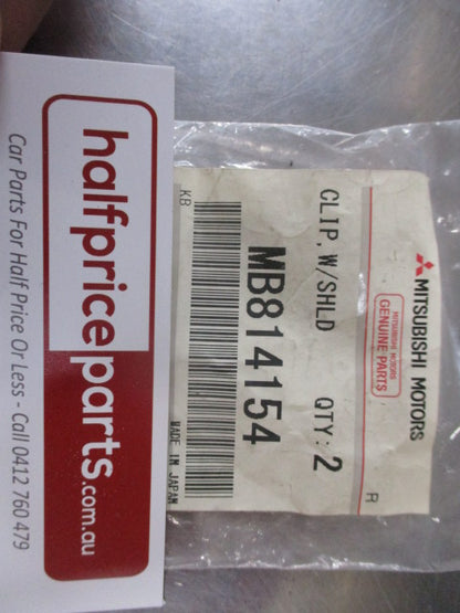 Mitsubishi Mirage Genuine Roof Moulding Clips (Pack Of 2) New Part