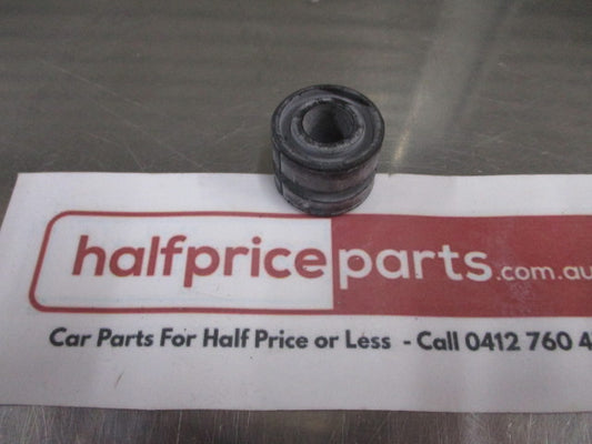 Mitsubishi Pajero Genuine Air Cleaner Body Insulator New Part