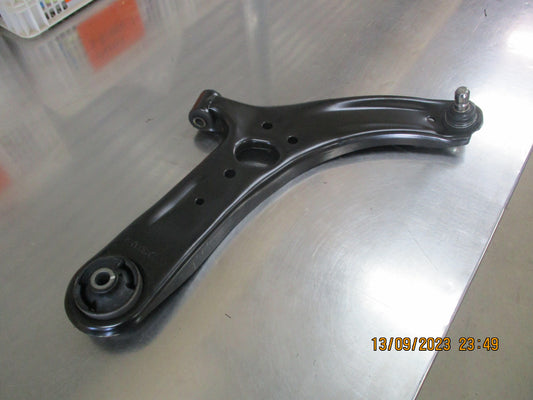 Kia Rio Genuine Lower Drivers Side Control Arm Assy New