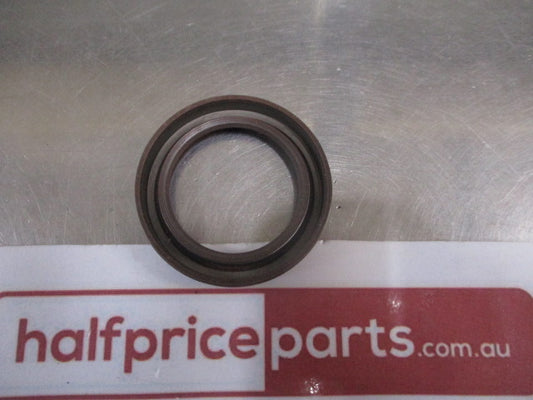 Mitsubishi Pajero/Triton Genuine Camshaft Oil Seal New Part