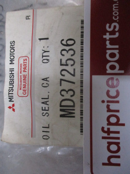 Mitsubishi Pajero/Triton Genuine Camshaft Oil Seal New Part