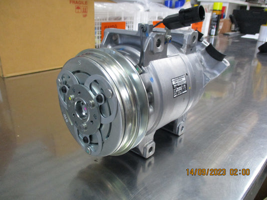 Mitsubishi Triton Genuine A/C Compressor And Clutch New