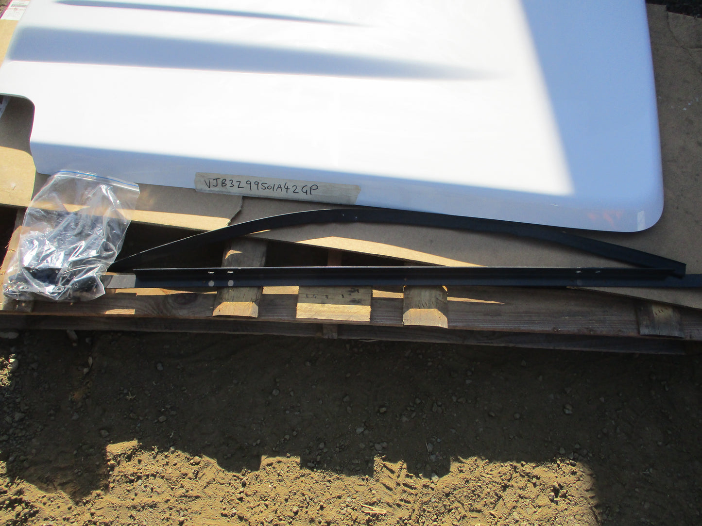 EGR 1 Piece Hard Lid (Arctic White) Suits Ford Ranger PX2 Dual Cab (Replacement) New Part