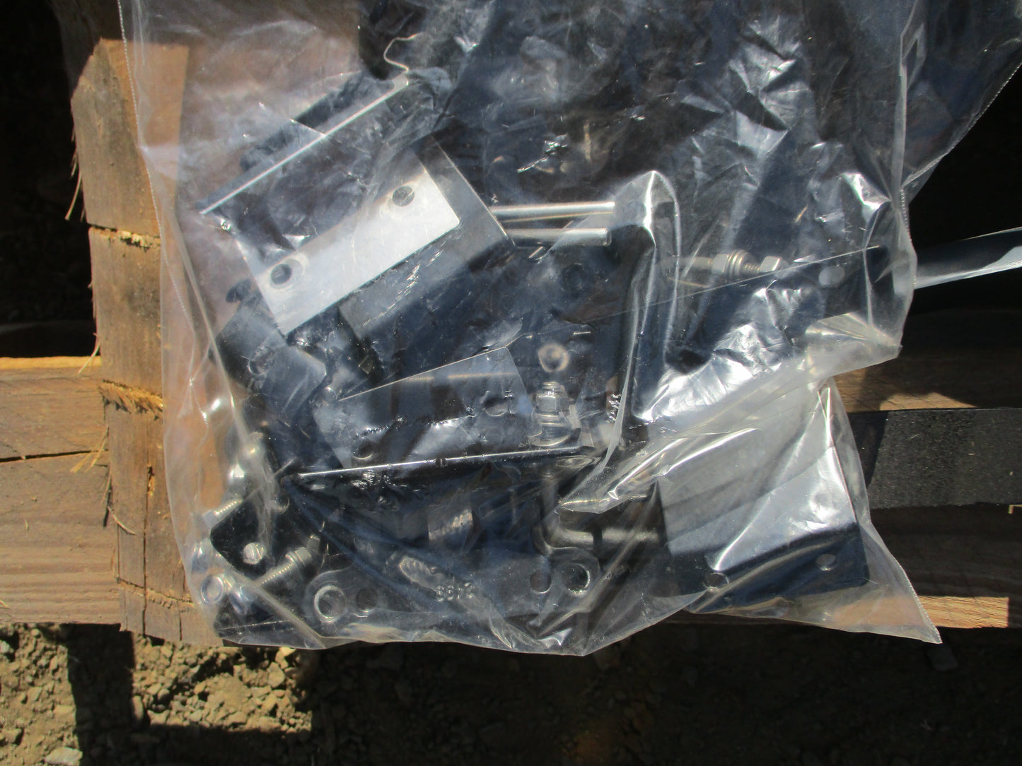 EGR 1 Piece Hard Lid (Arctic White) Suits Ford Ranger PX2 Dual Cab (Replacement) New Part