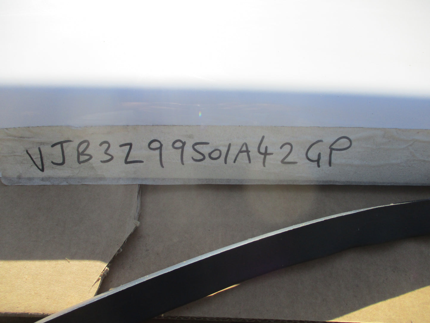 EGR 1 Piece Hard Lid (Arctic White) Suits Ford Ranger PX2 Dual Cab (Replacement) New Part