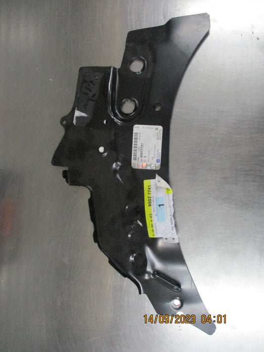 Holden Trax Genuine Drivers Side Wheel Well Reinforcement New