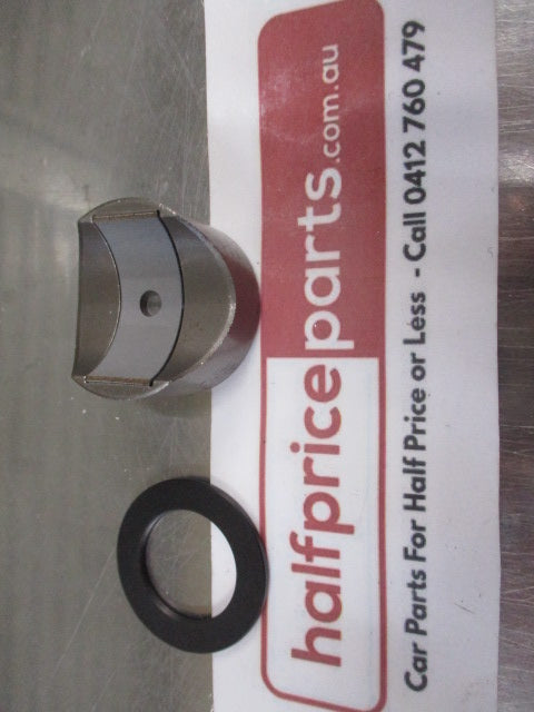 Mitsubishi Pajero Genuine Steering Support Case New Part