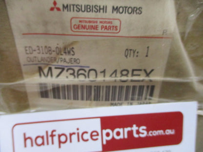 Mitsubishi Pajero Genuine Roof Mounted DVD Player Assembly New Part