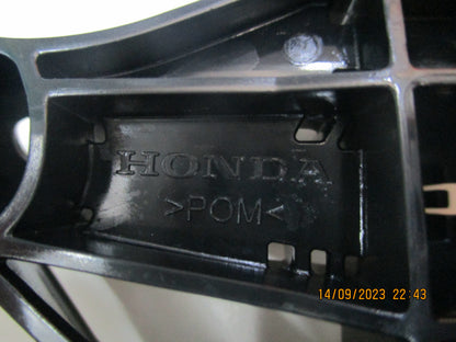 Honda Jazz Genuine Drivers Front Spacer Bumper Retainer Bracket New