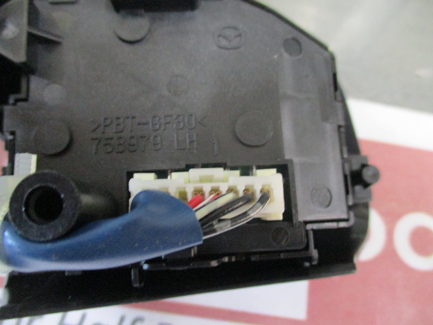 Mazda 3 BL Genuine Steering Wheel Control Switch Set New Part