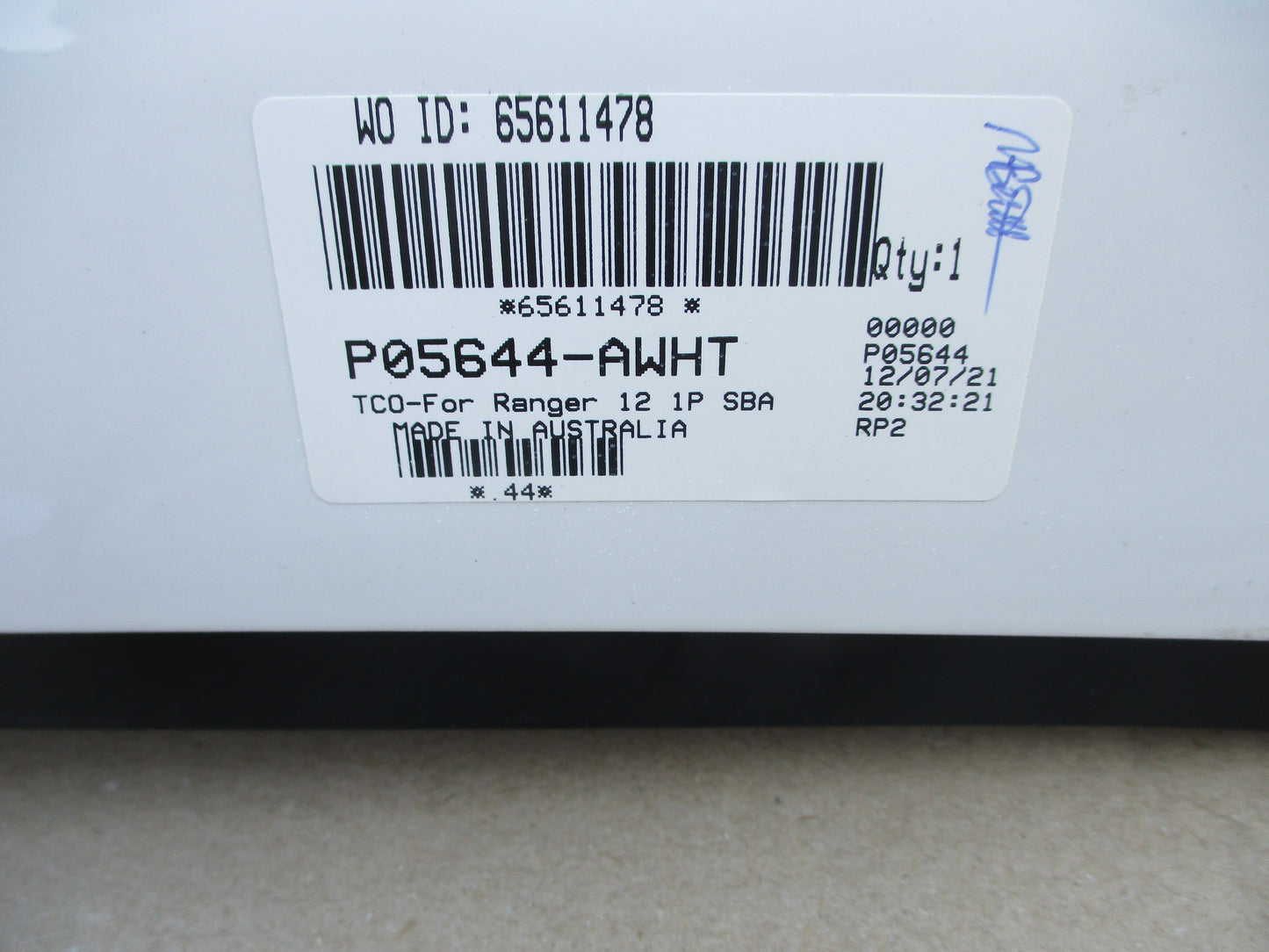 EGR 1 Piece Hard Lid (Arctic White) Suits Ford Ranger PX2 Dual Cab New Part