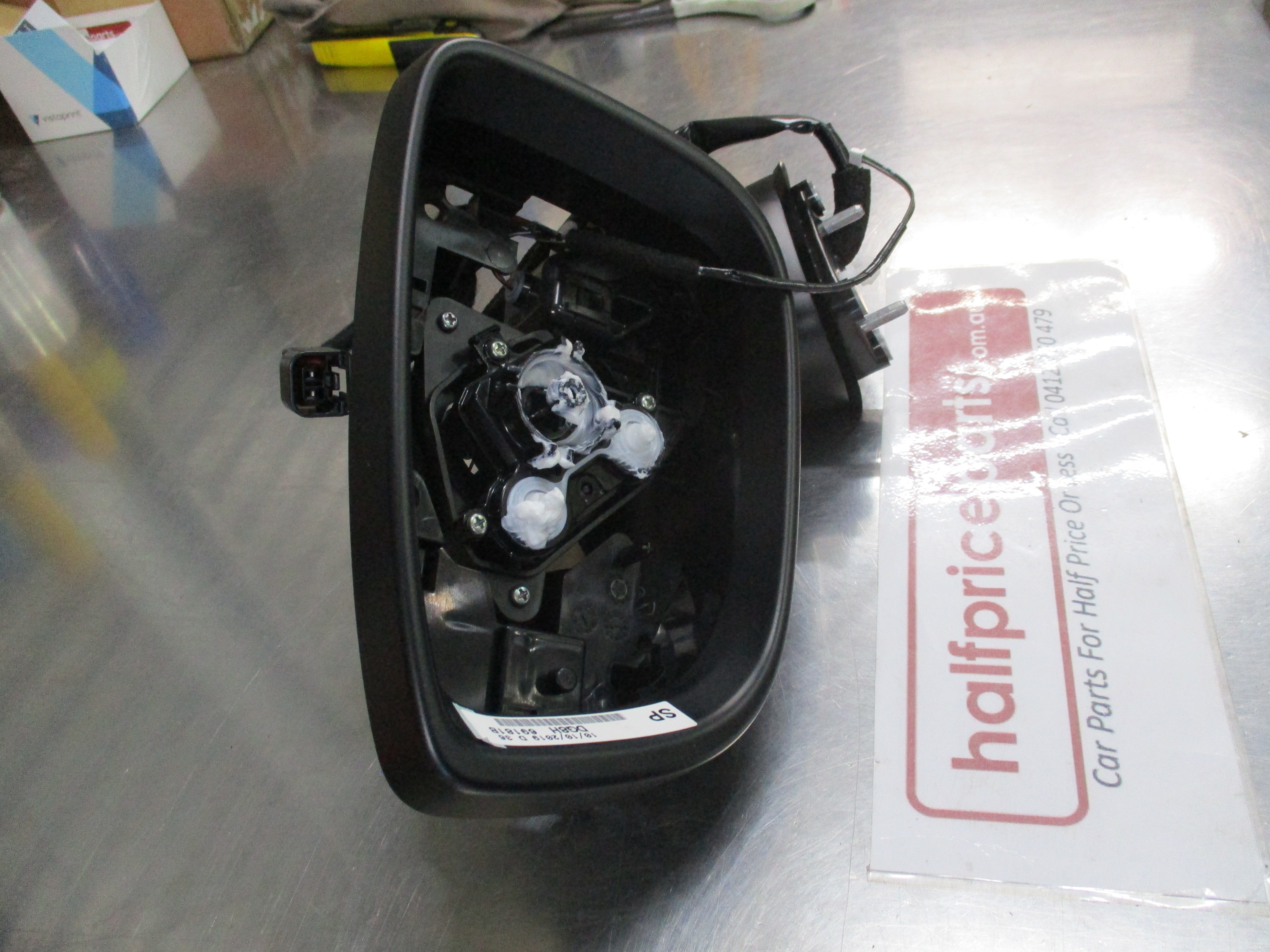 Mazda 2 DJ/DL Genuine Left Front Mirror Body New Part – Half Price