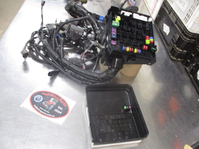 Mitsubishi Lancer Genuine Engine Bay Wiring Harness Assembly And Fuse Box New Part