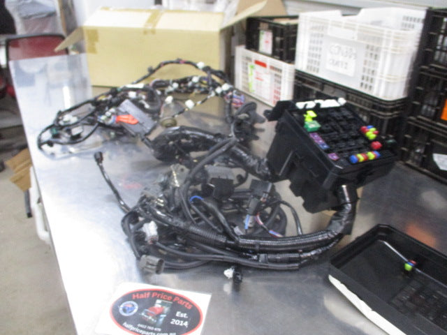 Mitsubishi Lancer Genuine Engine Bay Wiring Harness Assembly And Fuse Box New Part