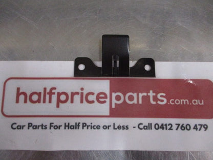 Mitsubishi Pajero Genuine Floor Console Spring Box Lid New Part