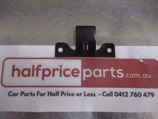Mitsubishi Pajero Genuine Floor Console Spring Box Lid New Part