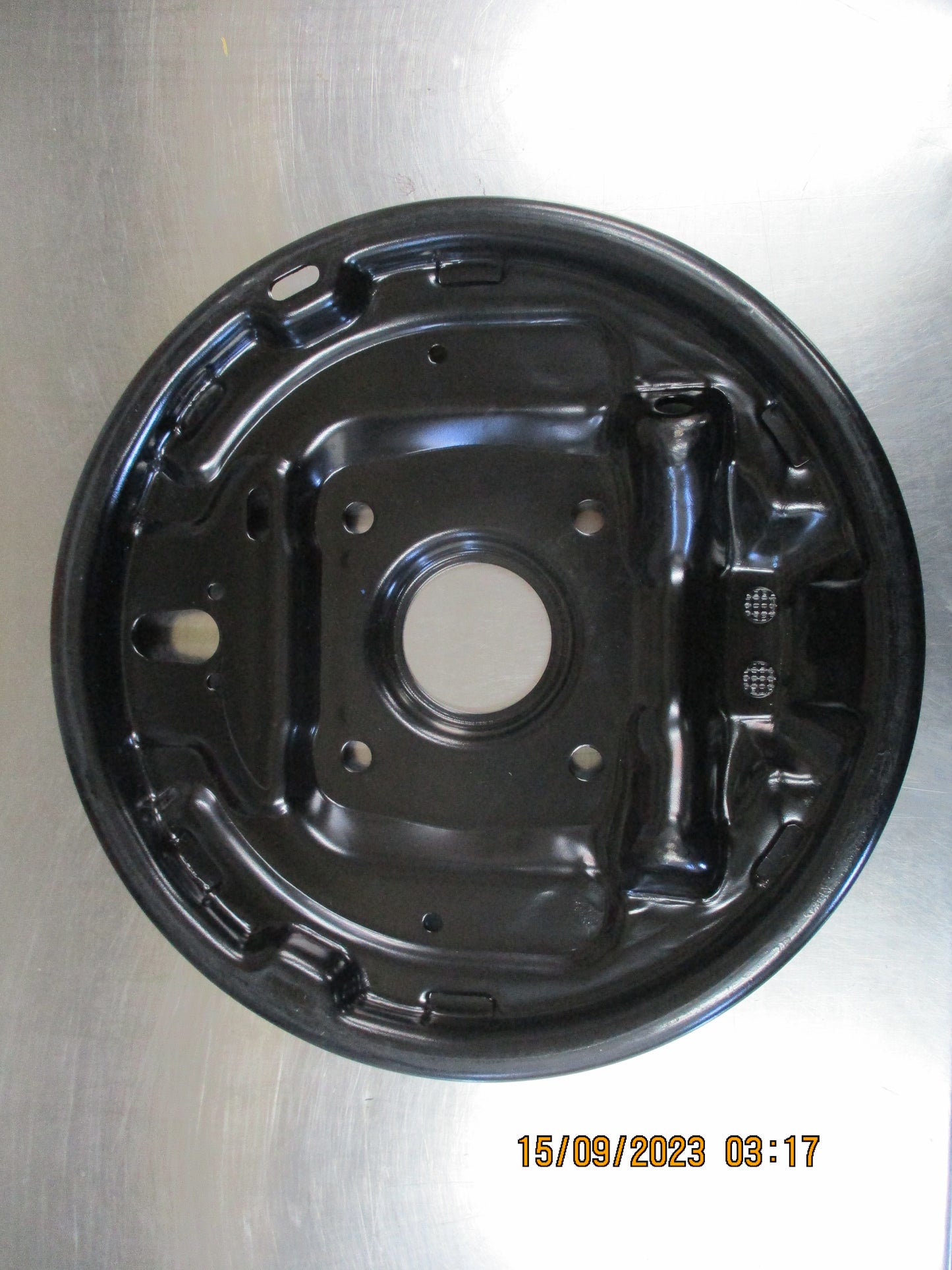 Isuzu D-Max Genuine Rear Passengers Side Drum Brake Backing Plate New