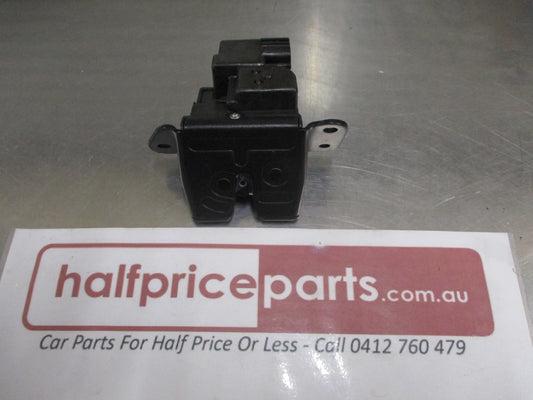 Hyundai Tucson Genuine Tail Gate Latch Assembly New Part