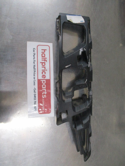 Ford Mondeo MA/MB/MC Genuine Right Hand Front Bumper Bracket New Part