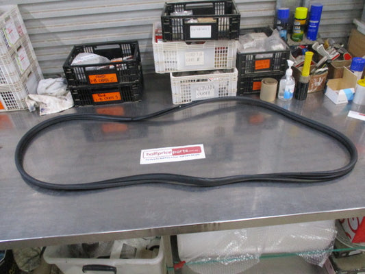 Ford Everest Genuine Right Hand Rear Door On Body Weatherstrip New Part