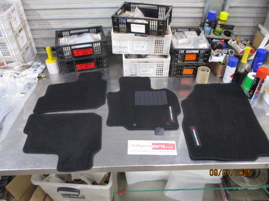 Mitsubishi Mirage Genuine Set Of 4 Carpet Floor Carpet Set New Part