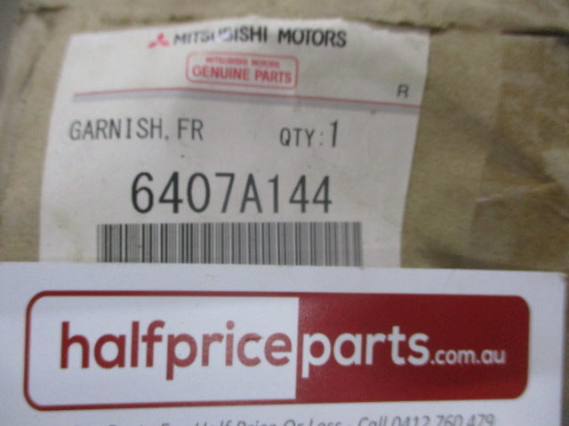 Mitsubishi Outlander Genuine Right Hand Lower Front Bumper Side Garnish New Part