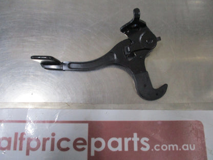 Hyundai Tucson Genuine Bonnet Catch New Part