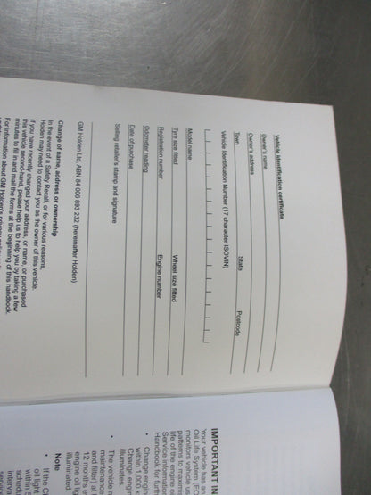 Holden CG Captiva Series II Genuine Service Warranty Book New Part