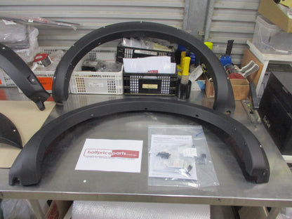 Nissan Navara D23 NP300 Genuine 4 Piece (W/Out Bull Bar) Kit (Unpainted)New Part