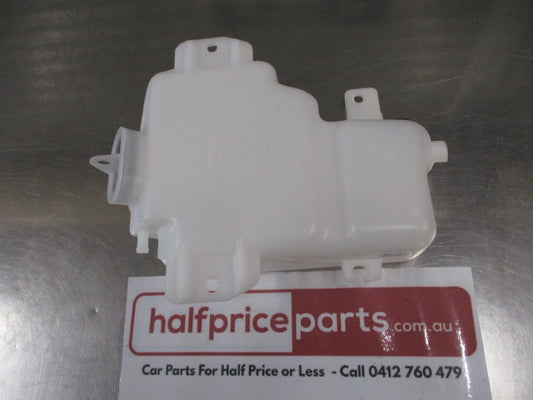 Mitsubishi Pajero Genuine Rear Window Washer Reservoir Tank New Part